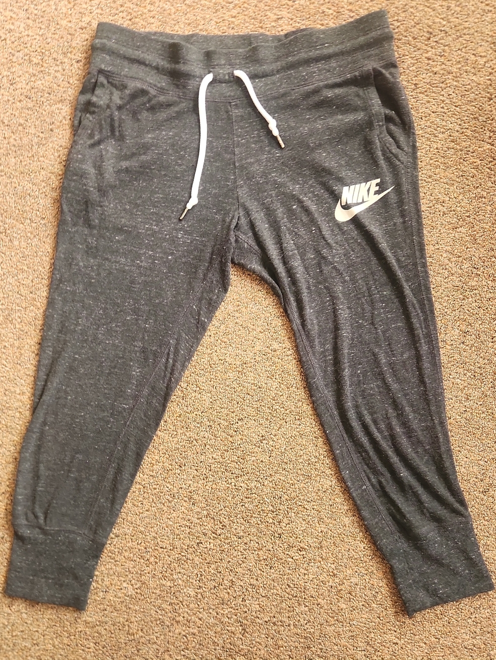 Nike Women's Dark Heather Gray Jogger Crop Pants Small